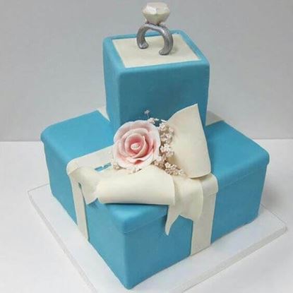Picture of Engagement Cake 6