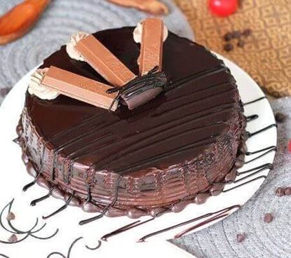 Picture of Kitkat Cake