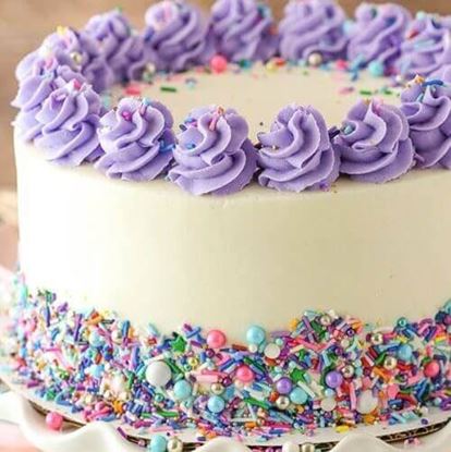 Picture of Vanilla Layer Funfetti Cake