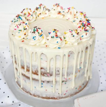 Picture of White Chocolate Drip Cake