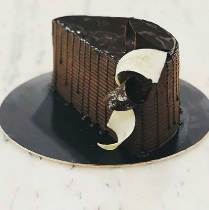 Picture of Chocolate Half Birthday Cake